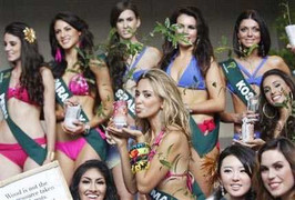 Dàn nữ chiến binh rừng xanh diện bikini bốc lửa