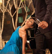 Thí sinh Next Top Model bị trai đẹp tra tấn dữ dội