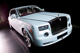 Đại gia Hà Nội tậu Rolls-Royce Phantom 30 tỷ đồng