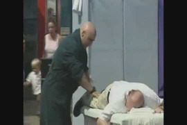 Nhẹ nhàng và dịu dàng như... cánh mày râu