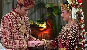 Đám cưới xa xỉ của gia đình