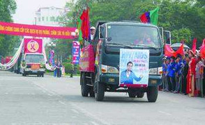 Nhiều lãnh đạo trực tiếp phòng, chống HIV/AIDS