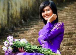 Lộ diện nữ sinh đẹp nhất ĐH Ngoại thương 2011