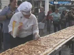 Chiếc bánh táo 303m tại Argentina