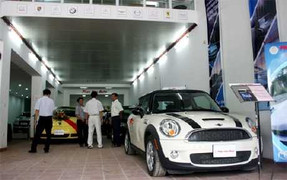 Vì sao người tiêu dùng VN không thể mua ôtô giá rẻ?