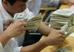 Chính phủ yêu cầu Ngân hàng Nhà nước giảm lãi suất