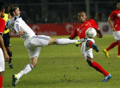 Xem lại màn trình diễn 2 triệu USD của Beck và đồng đội