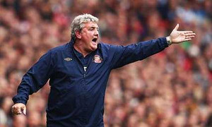 Vòng quay trảm tướng: Steve Bruce là kẻ đầu tiên