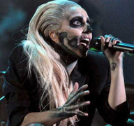 Lộ diện danh sách đề cử Grammy 2012