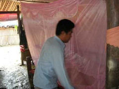 Bí thư xã 'tòm tem' vợ người đã gây dư luận xấu