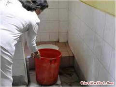 Bé 13 tháng chết trong xô nước: Dàn xếp bằng 100 triệu?