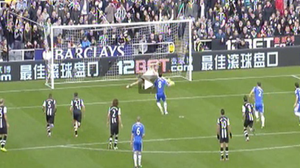 Pha sút 11m hỏng ăn của Lampard