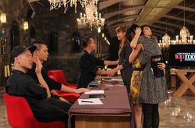 BGK Next Top Model bật khóc khi chia tay thí sinh