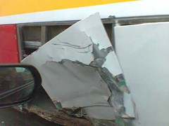 Bắc Ninh: Xe buýt đấu đầu xe Chevrolet