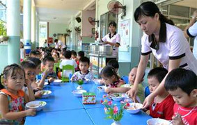 Mầm non, tiểu học ở TP HCM nguy cơ “tụt chuẩn
