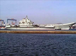 Tàu sân bay Trung Quốc: Được phi cơ, thiếu cáp hãm đà