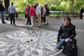 Kỷ niệm ngày mất John Lennon: Gặp lại Tùng John