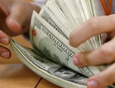 Đội trưởng quản lý thị trường nhận hối lộ bị bắt