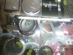 Phân nửa mỹ phẩm tại Hà Nội là hàng giả