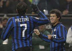 Inter phục dựng niềm tin với chiến công màu tím