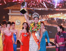 Trọn vẹn phần thi ứng xử của HH Các dân tộc 2011