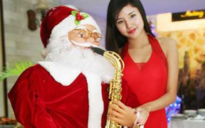 Người đẹp sinh viên yêu kiều đón Noel