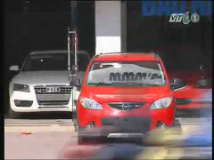 Thị trường ô tô cuối năm 'án binh bất động'