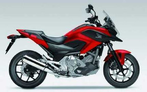 NC700S và NC700X của Honda có giá gần 9.000 USD