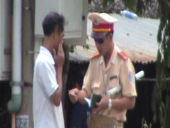 Vụ CSGT đòi hối lộ: Có thể khởi tố thêm 1 chiến sĩ