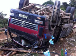 Bộ GTVT đề nghị kiểm soát chặt xe tải chở gỗ