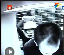 TQ: Tóm cổ tên cướp gieo rắc kinh hoàng trong buồng ATM