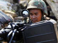 Biên giới Cam - Thái lại vang tiếng súng