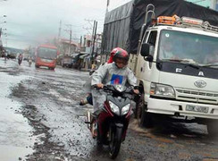 Tập đoàn TKV không bỏ tiền cho đường vận chuyển bauxite