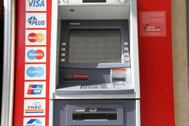 Không pass, quản lý à ơi, giữ thẻ VISA kiểu gì?