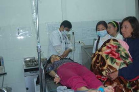 Tự tử vì phải sống chung với 'đầu gấu' trong nhà