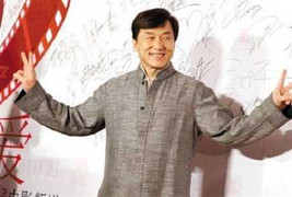 Gia đình quá nghèo, Thành Long từng suýt bị cha bán đi