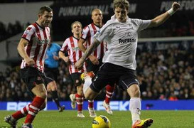 Tottenham vượt mặt Chelsea chiếm ngôi số 3