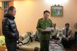 Công nhân điện lực lừa 9 tỷ đồng 'ném' vào bar