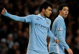 Thắng dễ Stoke, Man City không cho MU vượt mặt