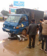 Gây tai nạn, tài xế kéo lê xe nạn nhân bỏ chạy