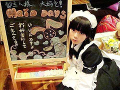 Học sinh tuyển người đọc truyện với lương 10 triệu