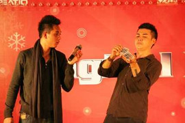 Chàng SV gốc Việt ảo thuật “hút hồn” nữ sinh báo chí