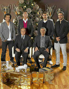 Real mừng giáng sinh: Ấm cúng như một đại gia đình