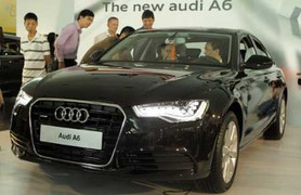 Vã mồ hôi mua ô tô 