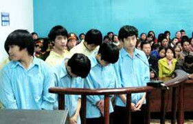 Hai băng nhóm hỗn chiến, một chết bảy ngồi tù