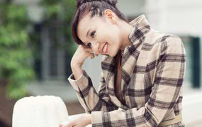 Lã Thanh Huyền rực rỡ, quý phái đón xuân