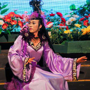 Giả gái lần cuối, Hoài Linh đẹp như tiên