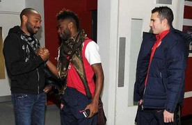 Hợp đồng 2 tháng và Henry trở lại Arsenal