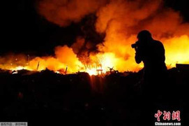 Ảnh: Lửa khói ngút trời vụ nổ kinh hoàng ở Myanmar