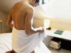 Tinh dịch màu đỏ, liệu có nguy hiểm?